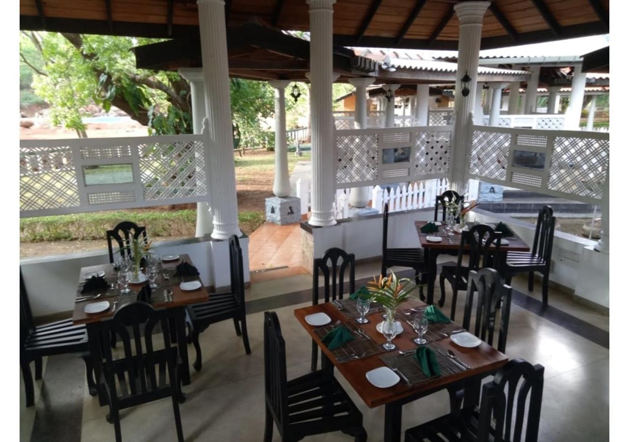 Kodigahawewa Forest Resort Tissamaharama Exterior photo
