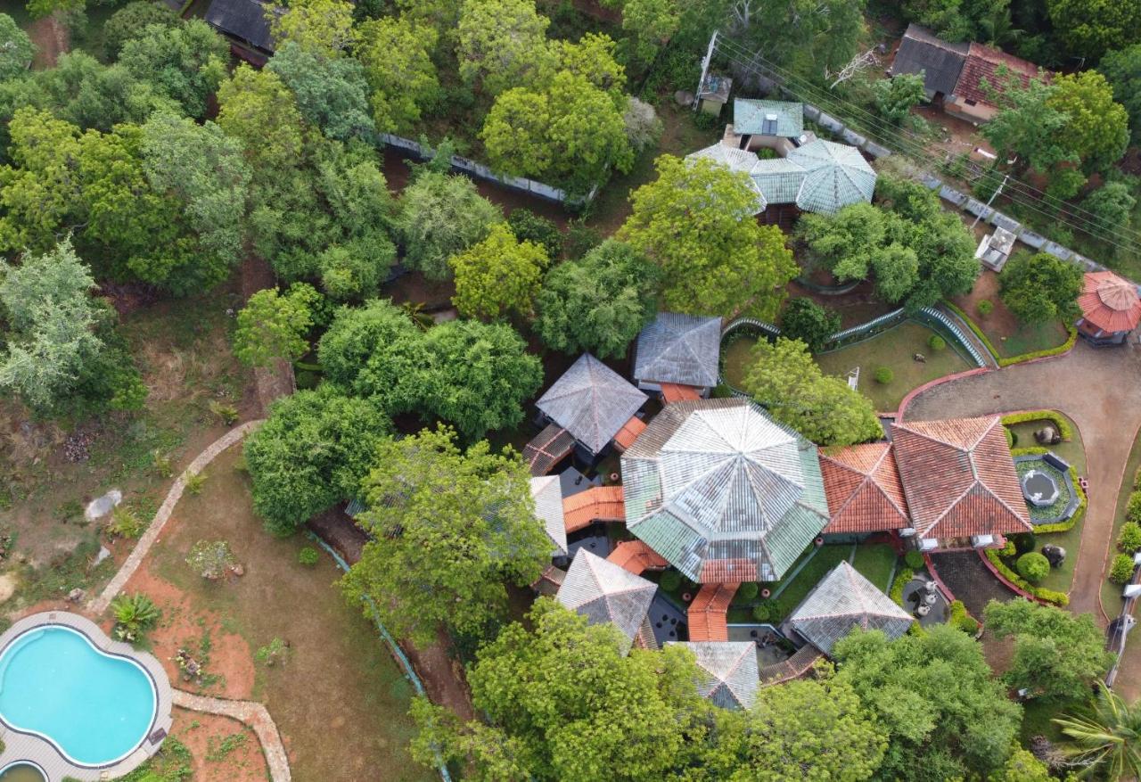Kodigahawewa Forest Resort Tissamaharama Exterior photo