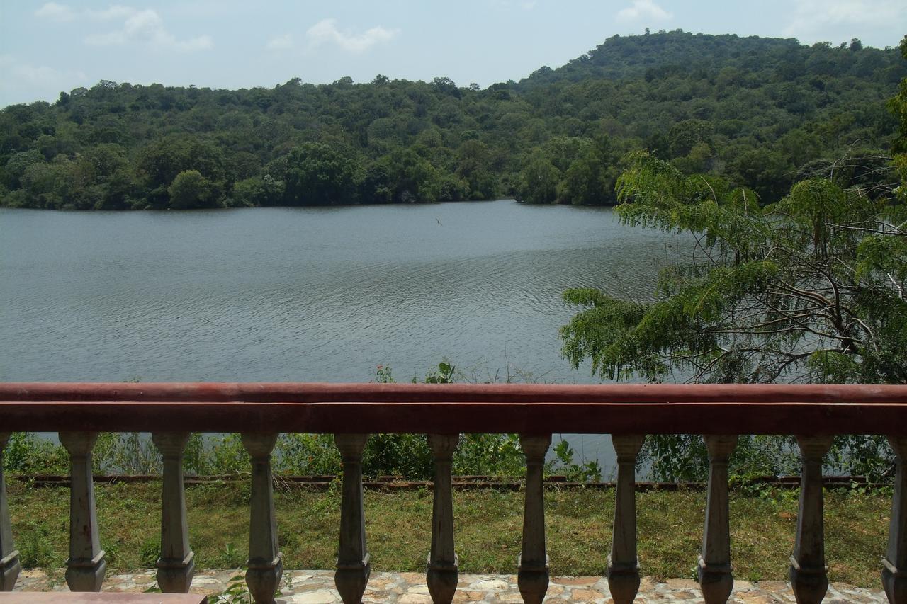 Kodigahawewa Forest Resort Tissamaharama Exterior photo