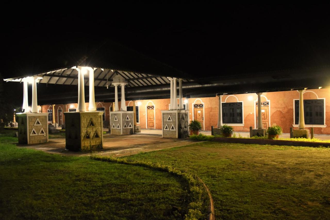 Kodigahawewa Forest Resort Tissamaharama Exterior photo